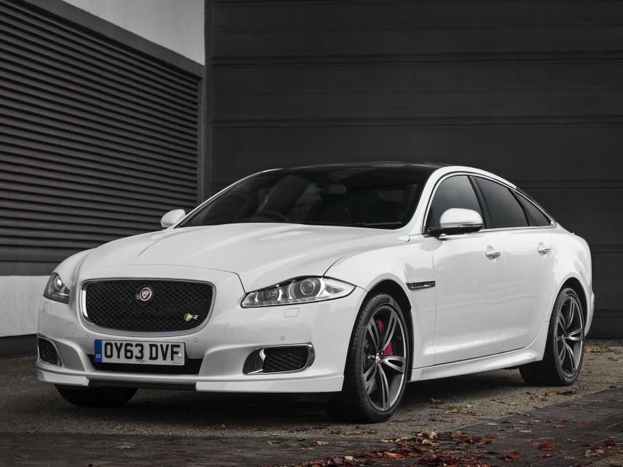  Jaguar XJR 2013 года  (UK) (фото 3 из 10)
